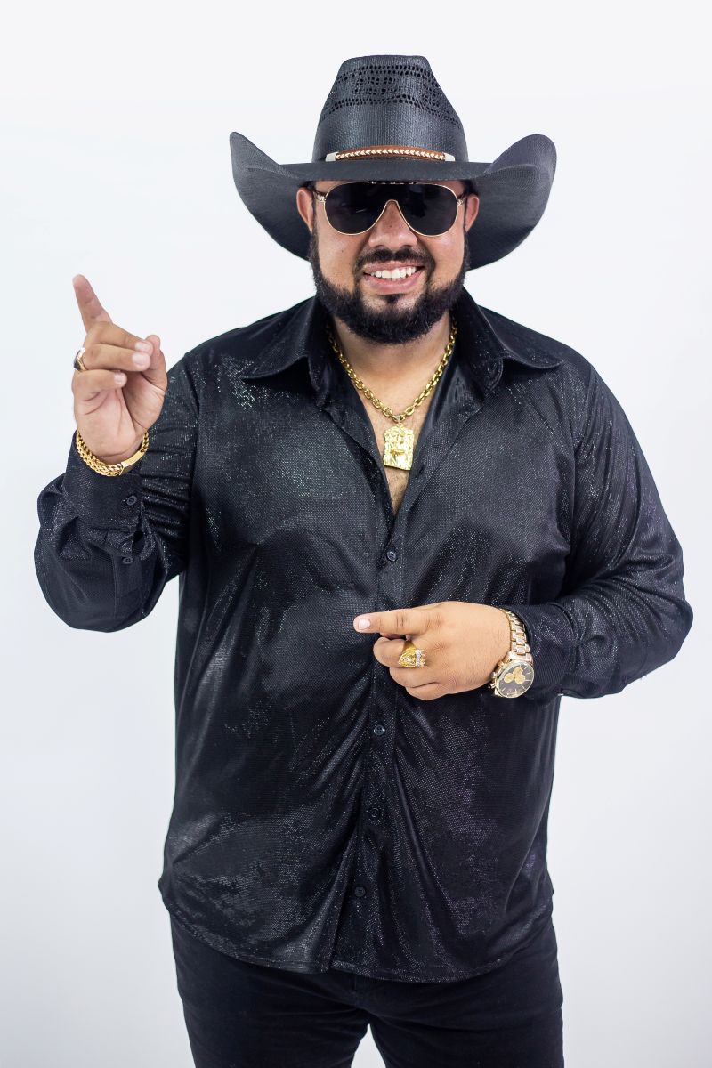 Queima do Alho em Barretos terá shows de música raiz com Divino & Donizete e Moysés Rico